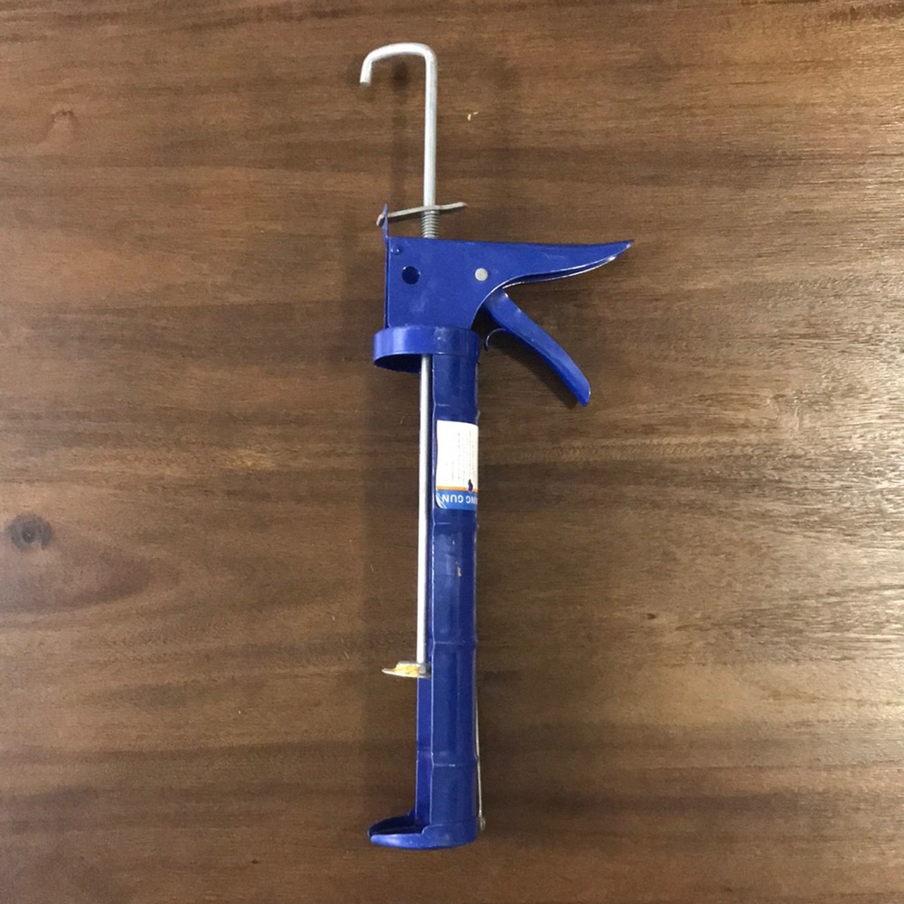 Large Caulking Gun